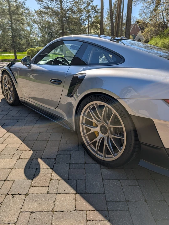 2018 Porsche 991 GT2 RS - Image 28 of 31