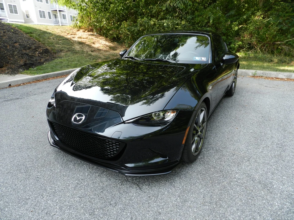 2019 Mazda ND MX-5 Miata - Image 2 of 31