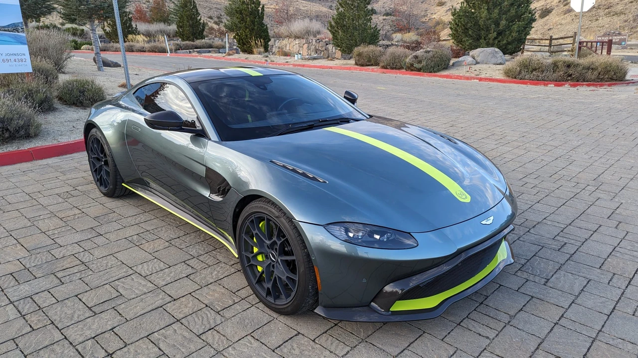 2020 Aston Martin V8 Vantage (2019+) - Image 17 of 31