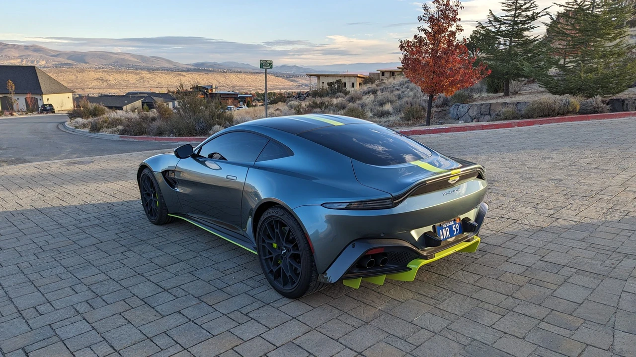 2020 Aston Martin V8 Vantage (2019+) - Image 7 of 31