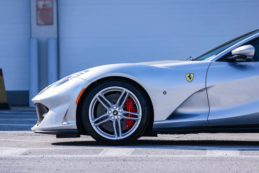 2020 Ferrari 812 Superfast - Image 30 of 31