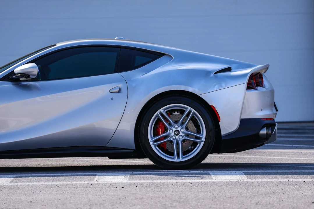 2020 Ferrari 812 Superfast - Image 31 of 31