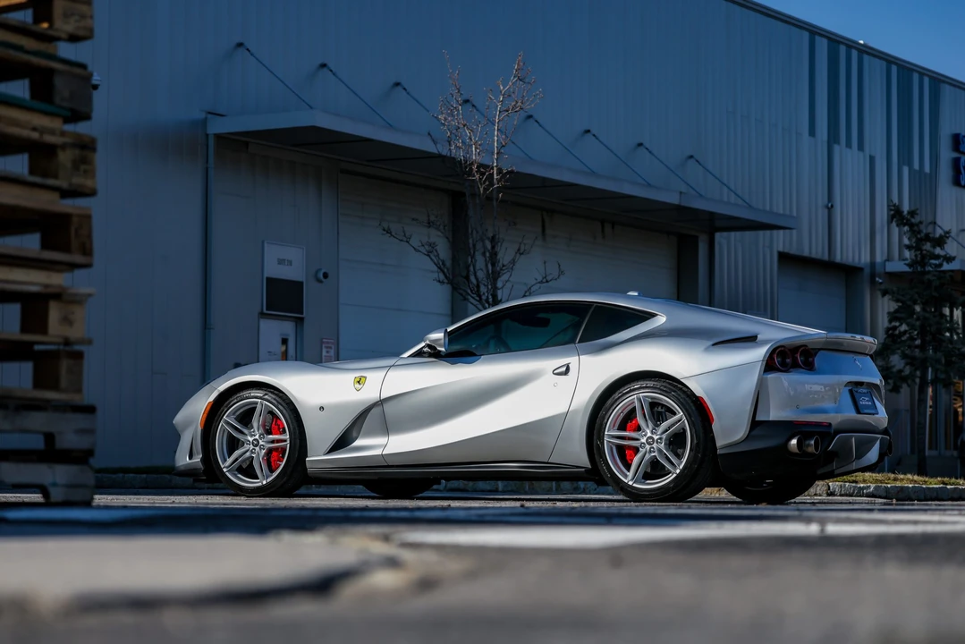 2020 Ferrari 812 Superfast - Image 24 of 31