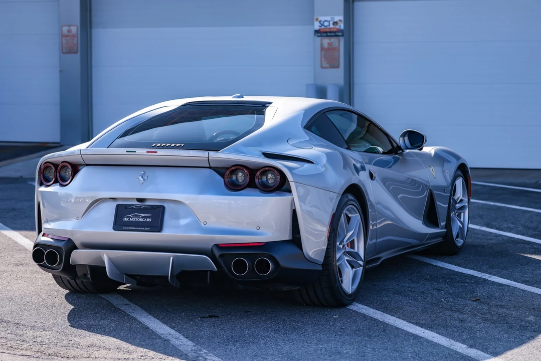 2020 Ferrari 812 Superfast - Image 18 of 31