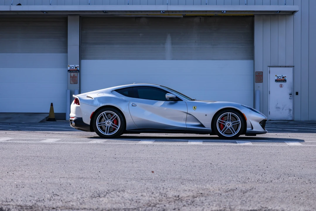 2020 Ferrari 812 Superfast - Image 14 of 31