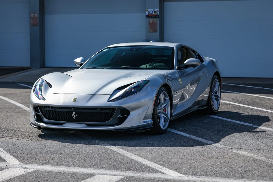 2020 Ferrari 812 Superfast - Image 4 of 31