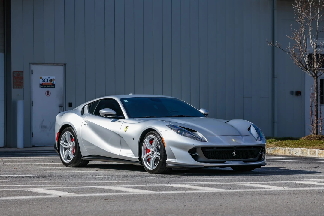 2020 Ferrari 812 Superfast - Image 10 of 31