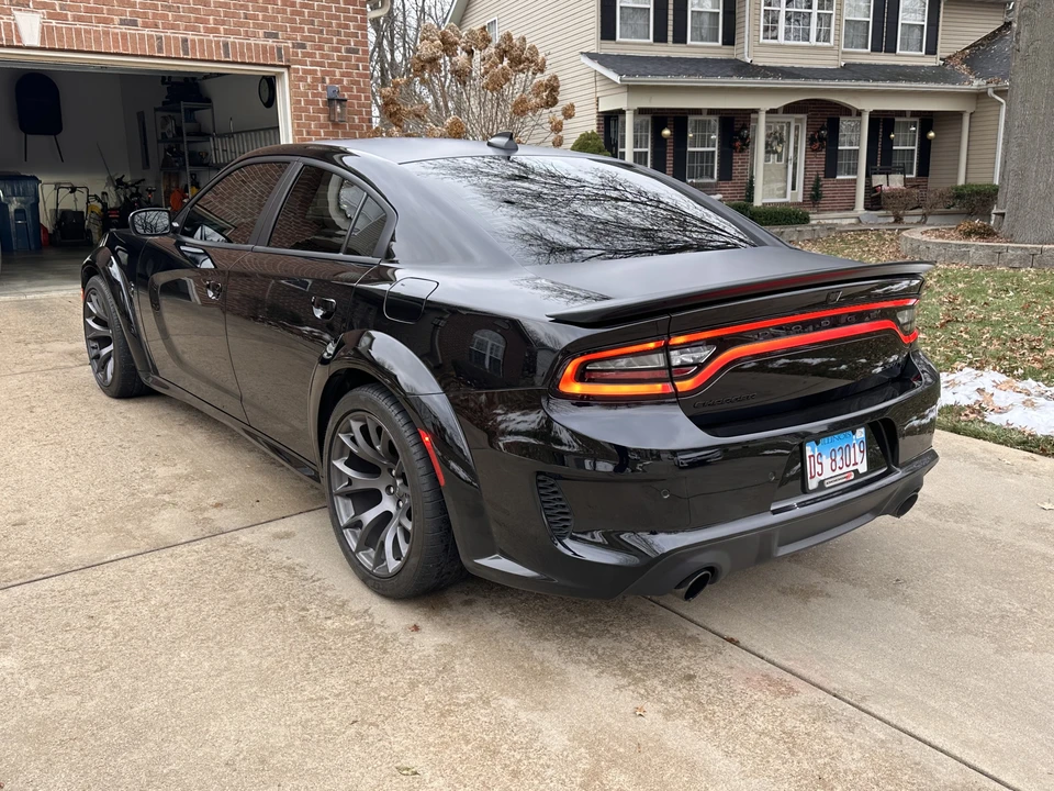 2022 Dodge Charger SRT Hellcat 7th Gen - Image 9 of 31