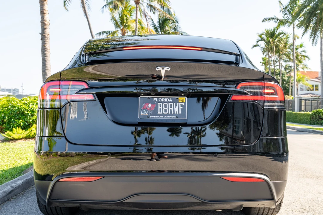 2023 Tesla Model X - Image 26 of 31