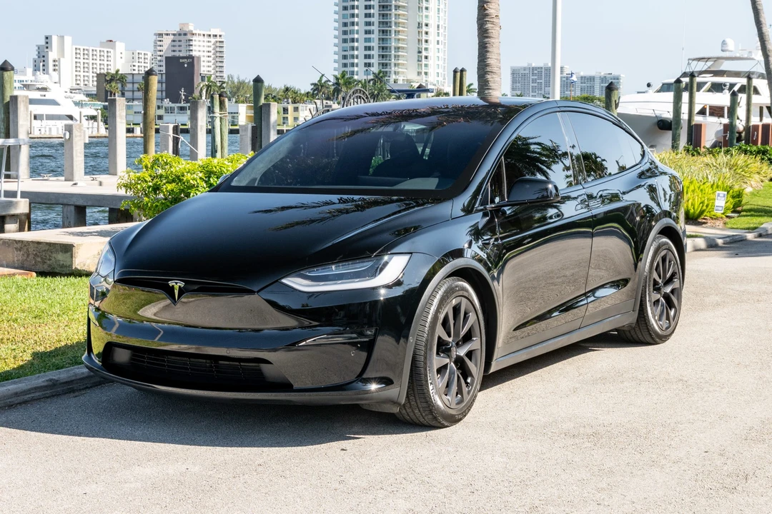 2023 Tesla Model X - Image 3 of 31