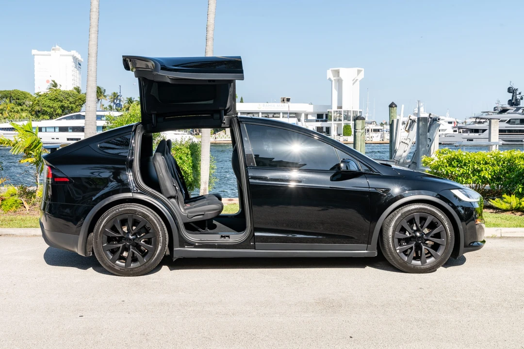 2023 Tesla Model X - Image 20 of 31
