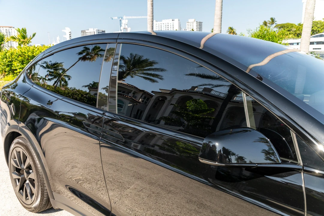 2023 Tesla Model X - Image 31 of 31