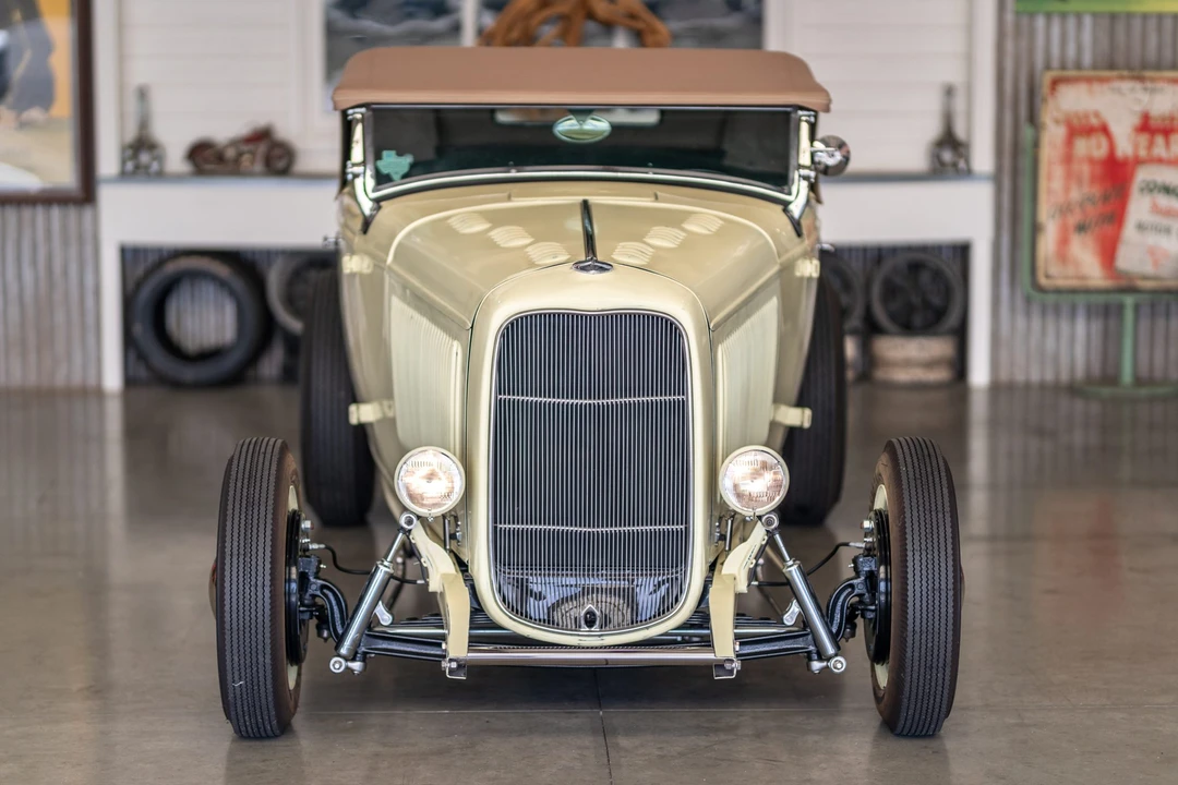 Ford Hot Rod - Image 29 of 31