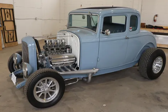 1932 Ford 5-Window Coupe Highboy