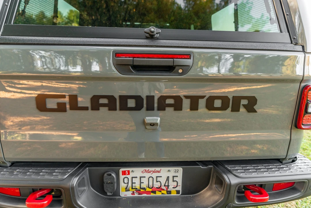2020 Jeep JT Gladiator - Image 18 of 31