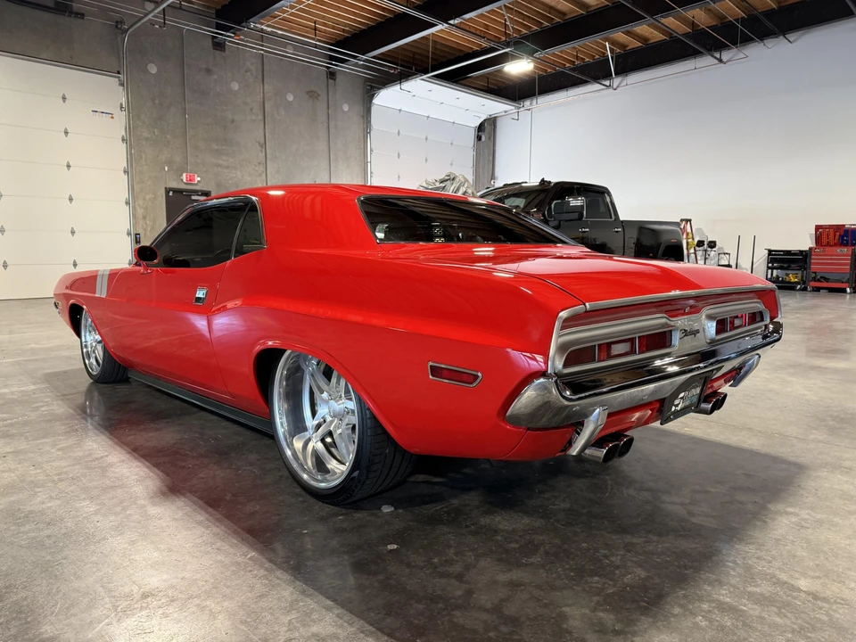 1971 Dodge Challenger Hemi 1st Gen - Image 10 of 31