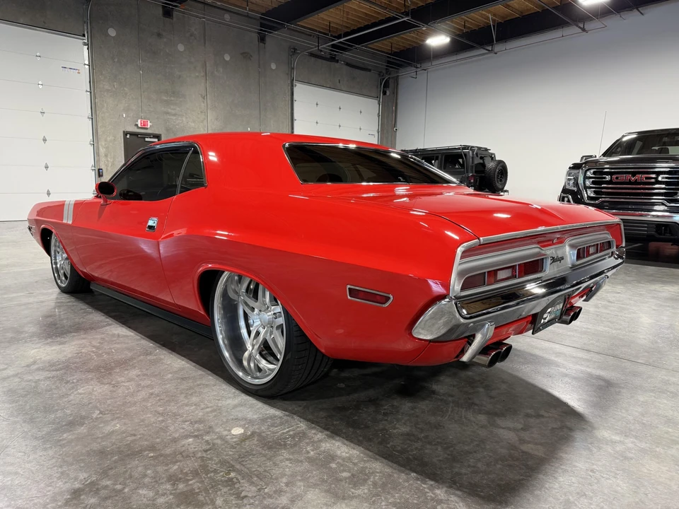 1971 Dodge Challenger Hemi 1st Gen - Image 9 of 31