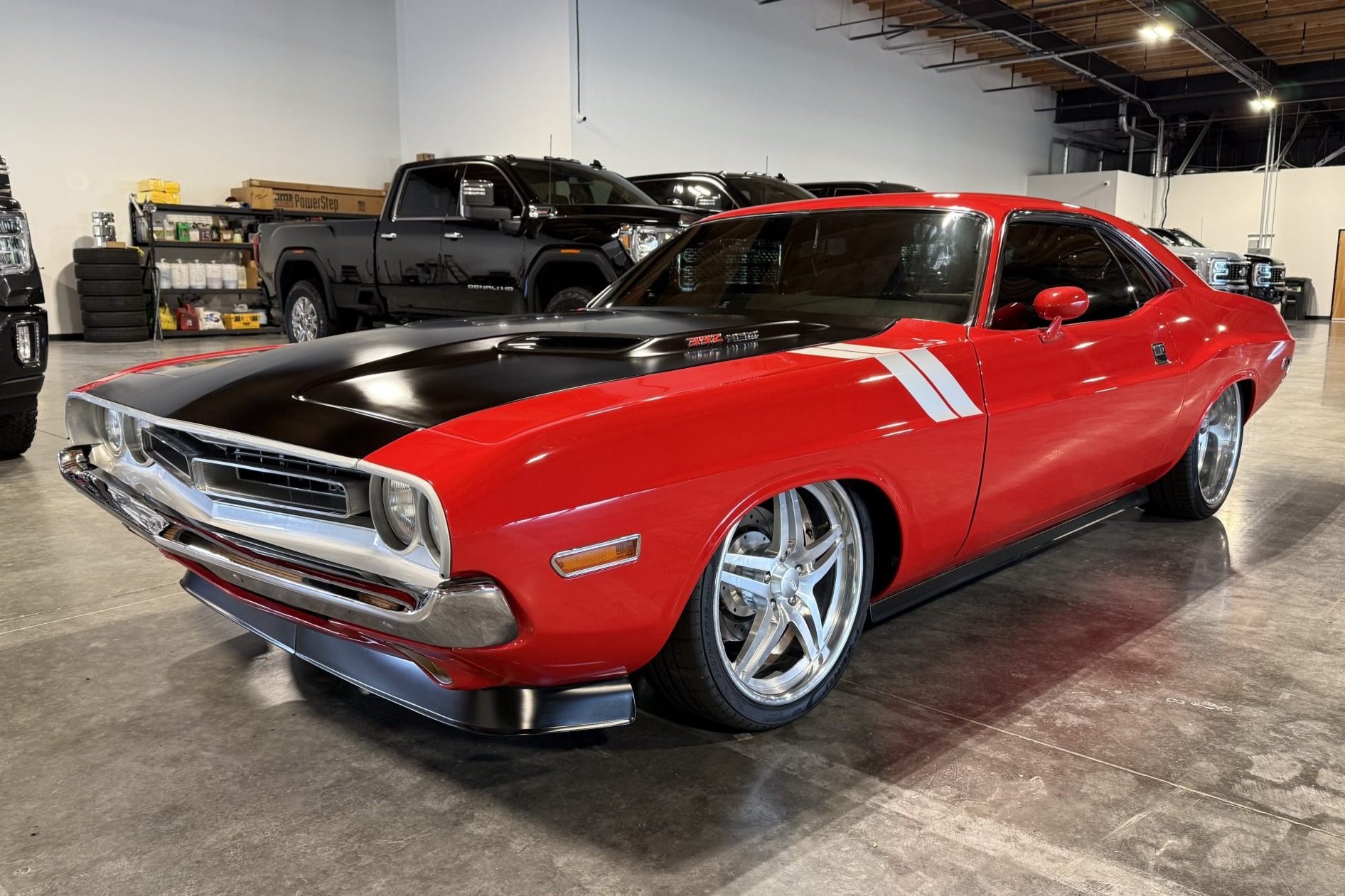 392 Hemi–Powered 1971 Dodge Challenger 5-Speed
