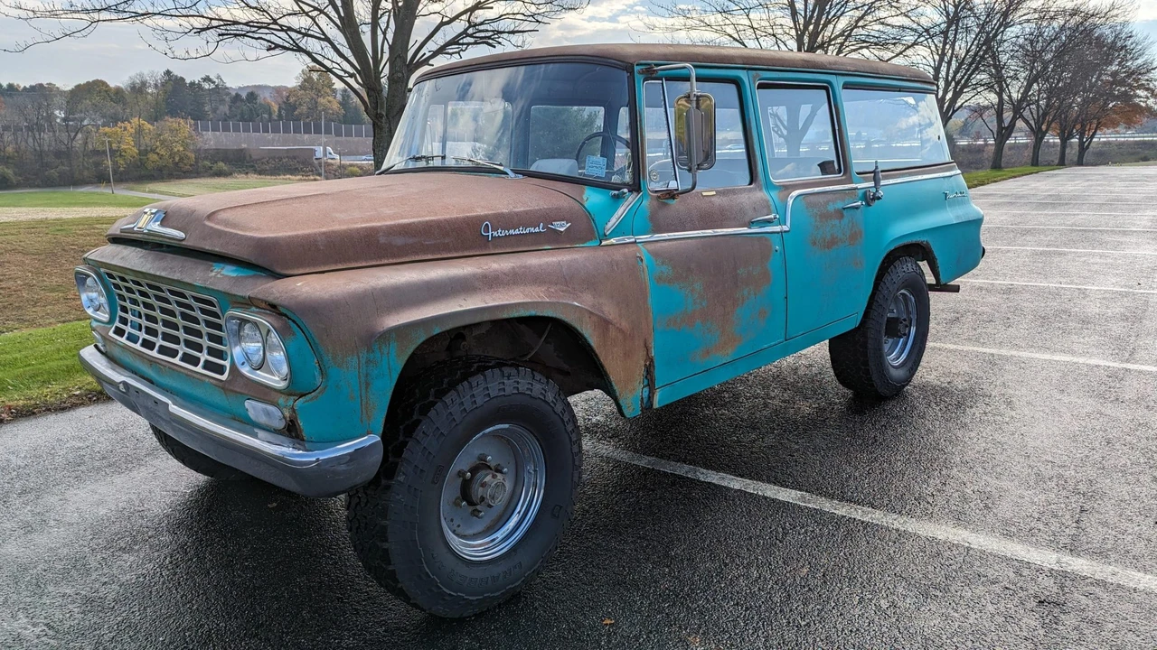 1962 International Harvester Travelall - Image 9 of 31