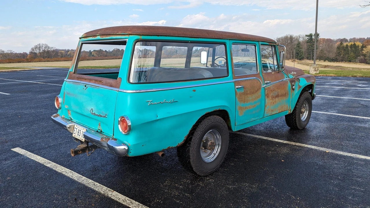 1962 International Harvester Travelall - Image 28 of 31