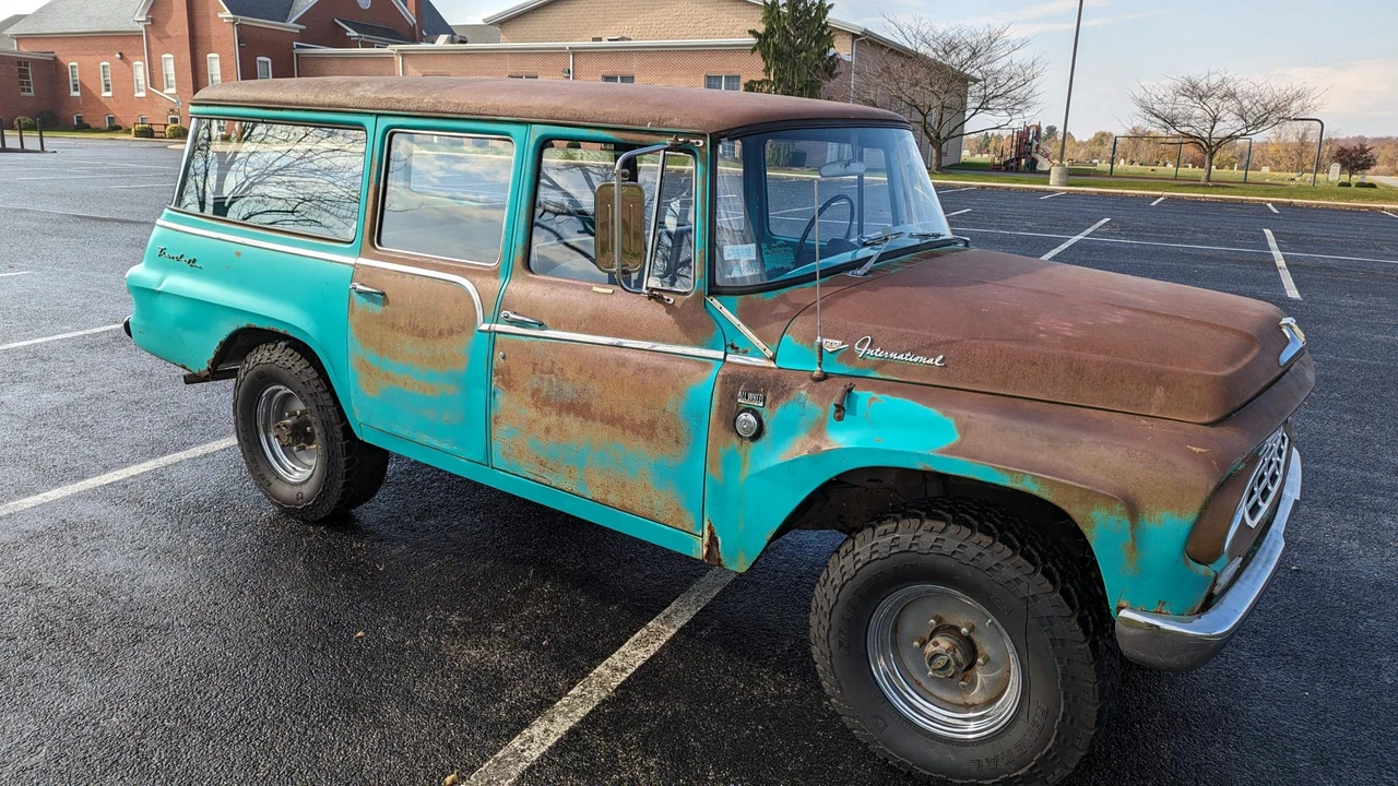 1962 International Harvester Travelall - Image 2 of 31