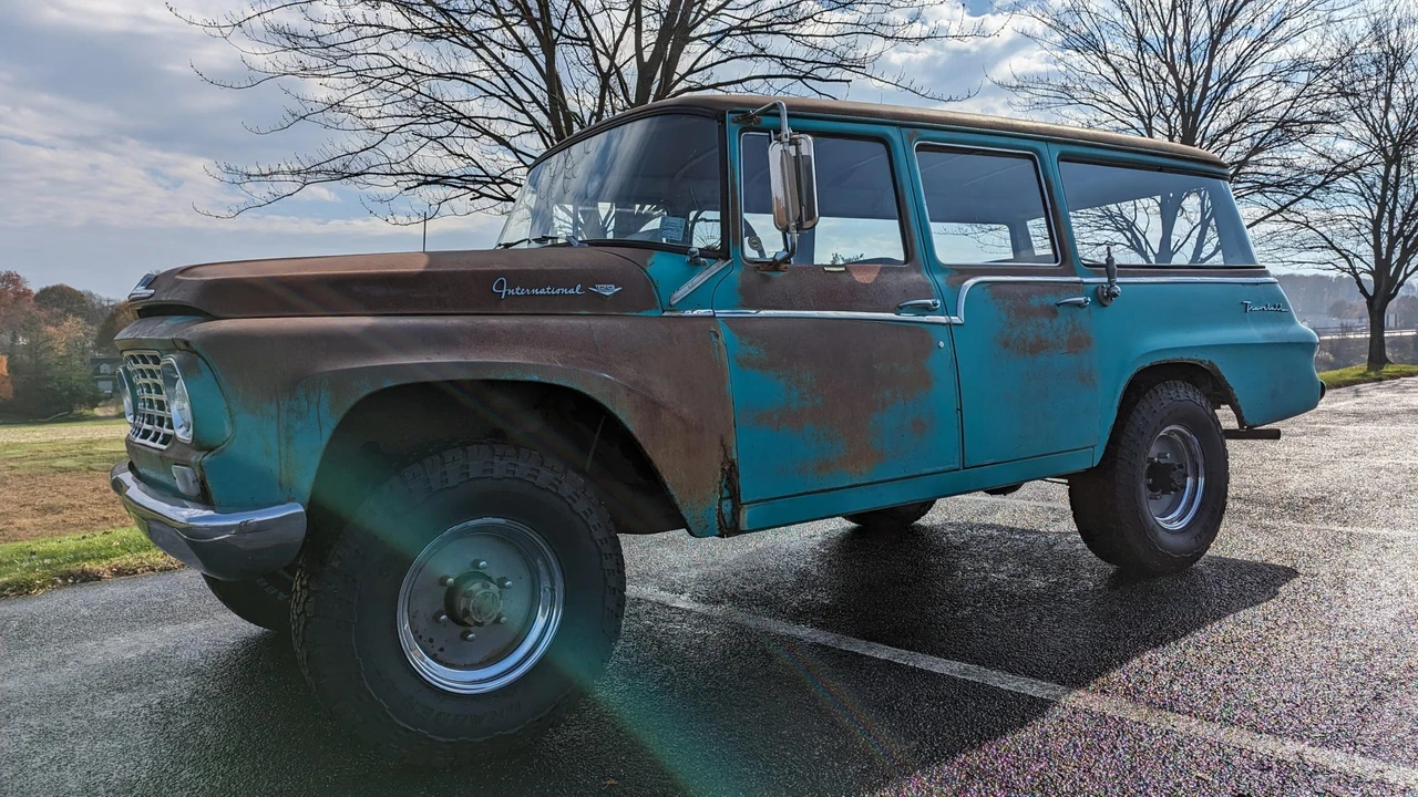 1962 International Harvester Travelall - Image 11 of 31
