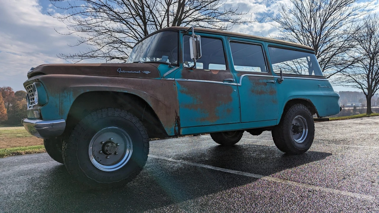 1962 International Harvester Travelall - Image 12 of 31