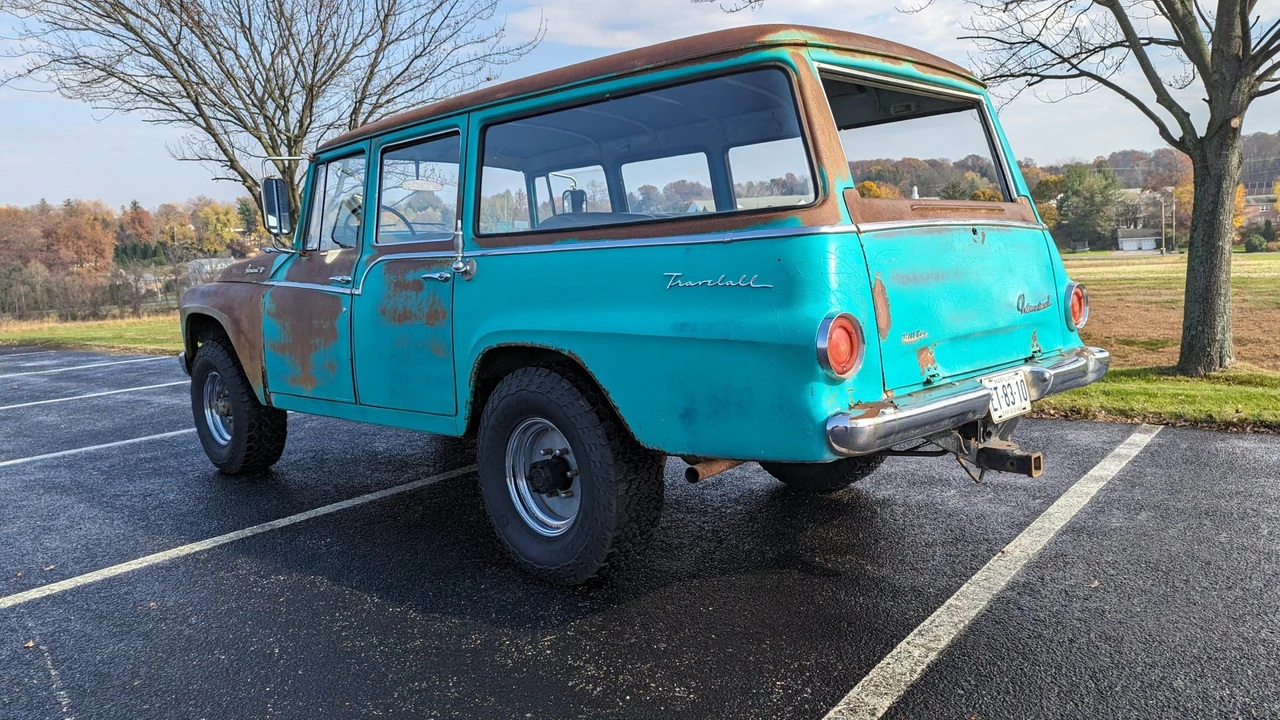 1962 International Harvester Travelall - Image 20 of 31