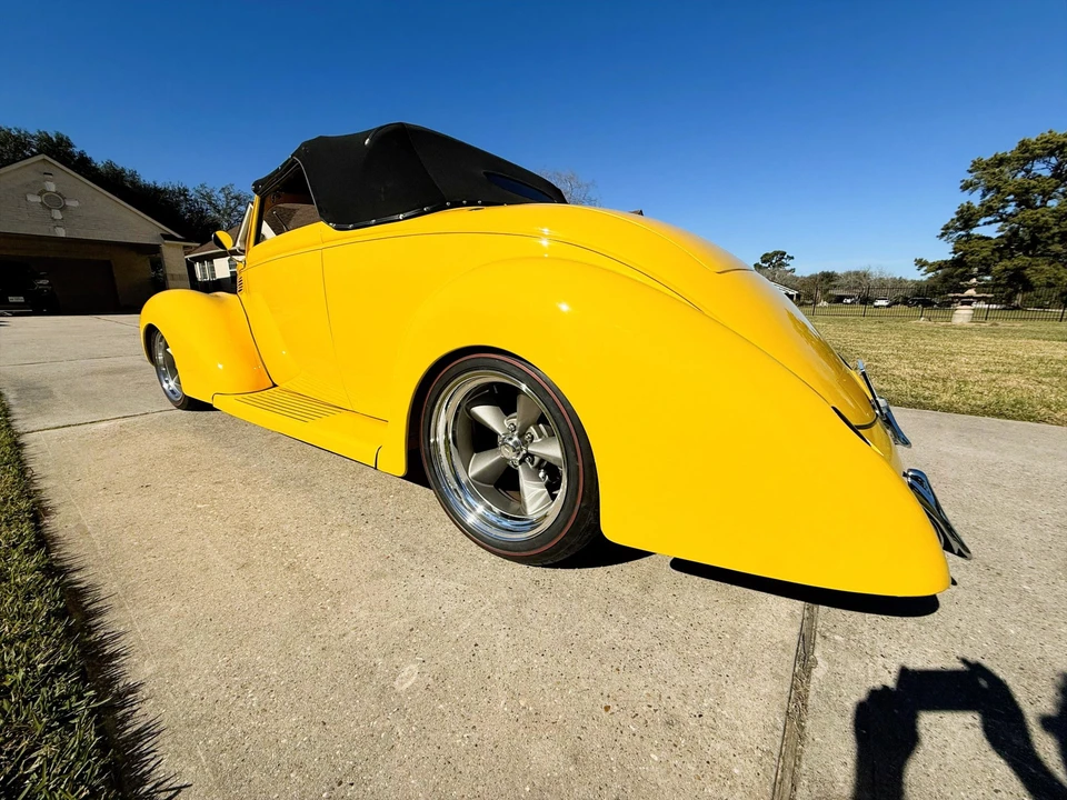 Ford Hot Rod - Image 5 of 31