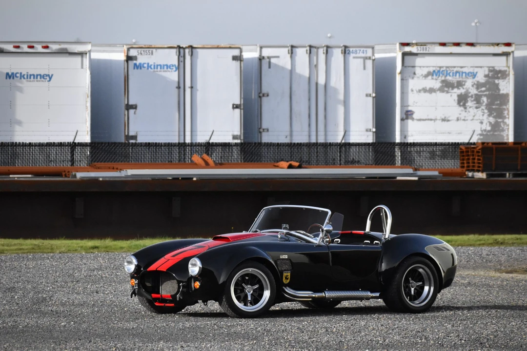 Shelby Cobra Replica - Image 12 of 31