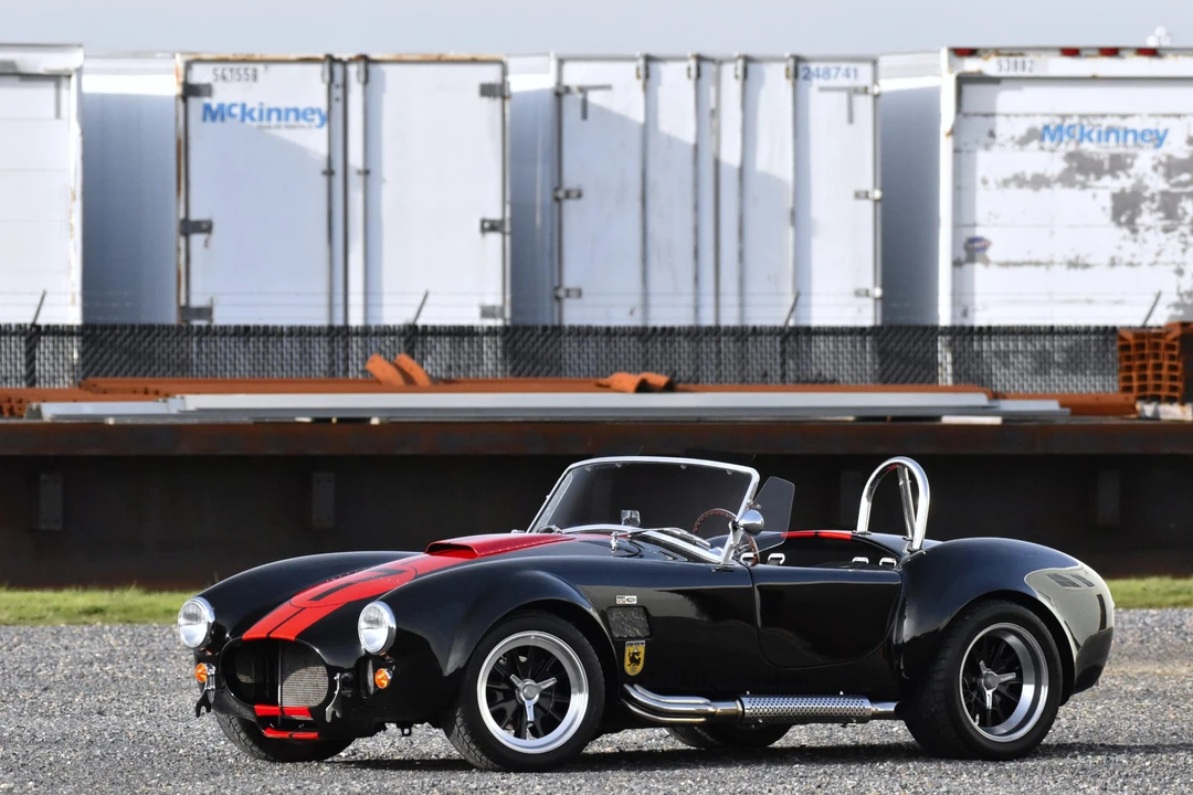 Shelby Cobra Replica - Image 13 of 31