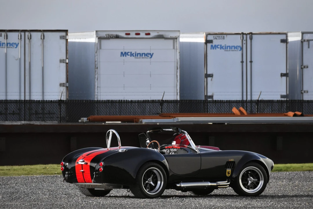 Shelby Cobra Replica - Image 29 of 31