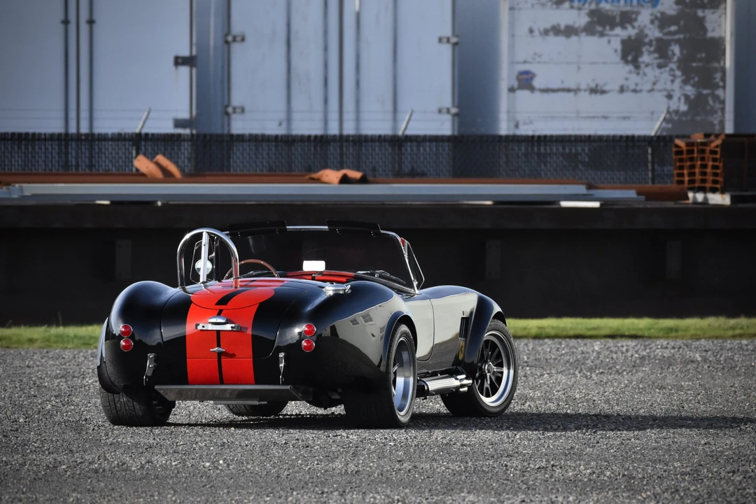 Shelby Cobra Replica - Image 27 of 31