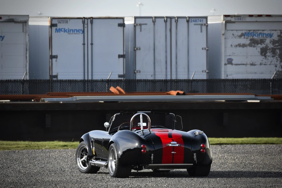 Shelby Cobra Replica - Image 23 of 31