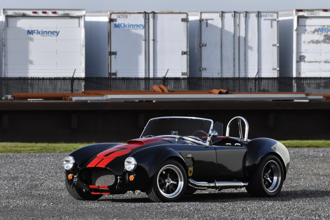 Shelby Cobra Replica - Image 10 of 31