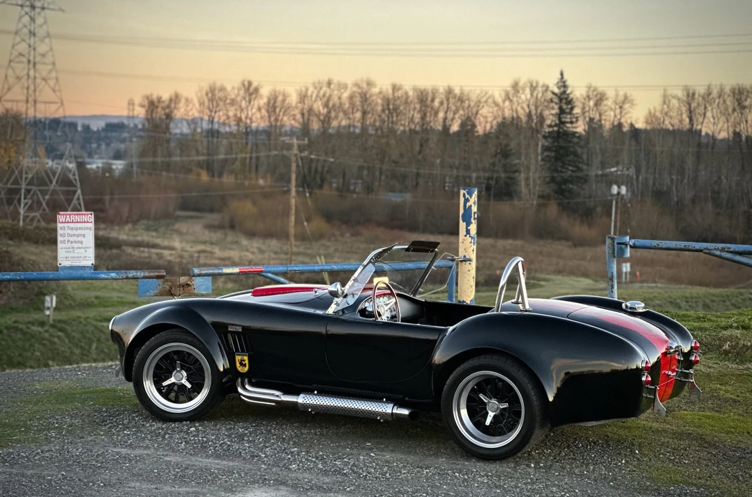 Shelby Cobra Replica - Image 18 of 31