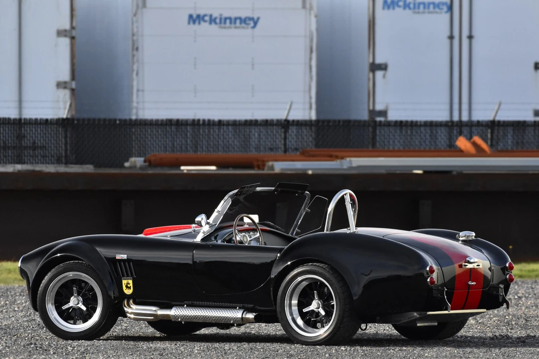 Shelby Cobra Replica - Image 20 of 31