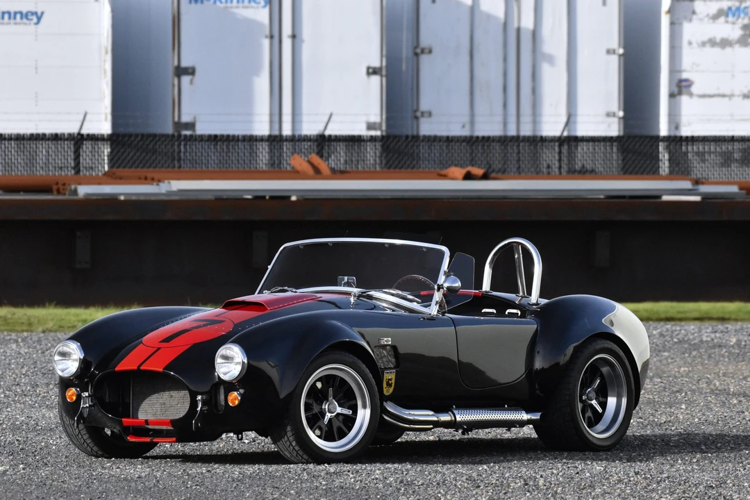 Shelby Cobra Replica - Image 11 of 31
