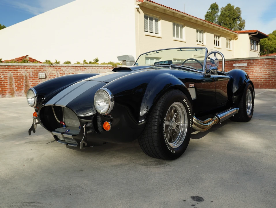 Shelby Cobra Replica - Image 3 of 31