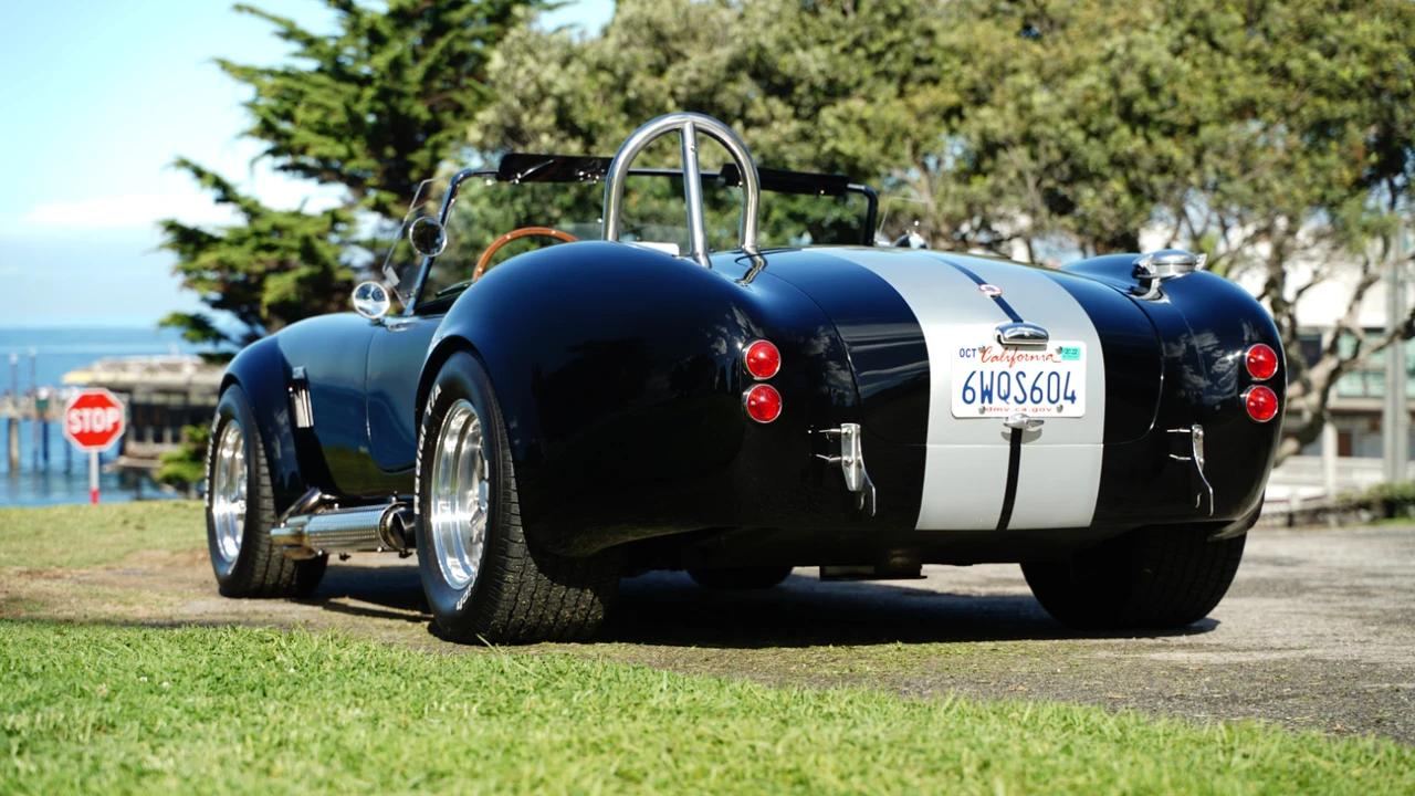 Shelby Cobra Replica - Image 15 of 31