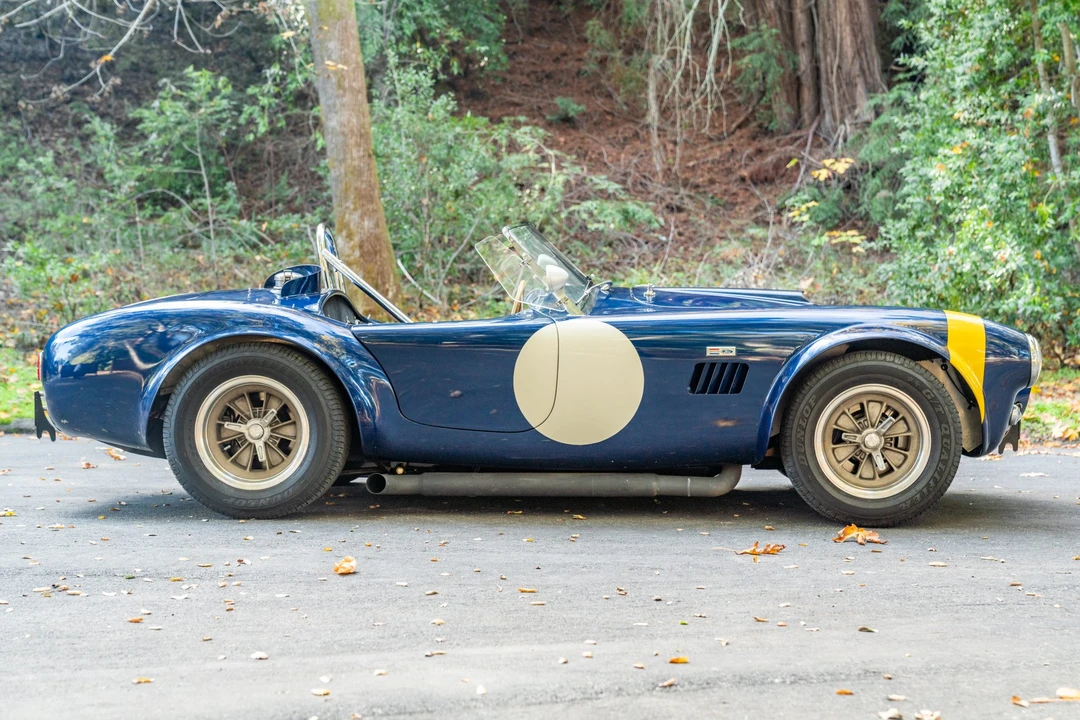 Shelby Cobra Replica - Image 10 of 31