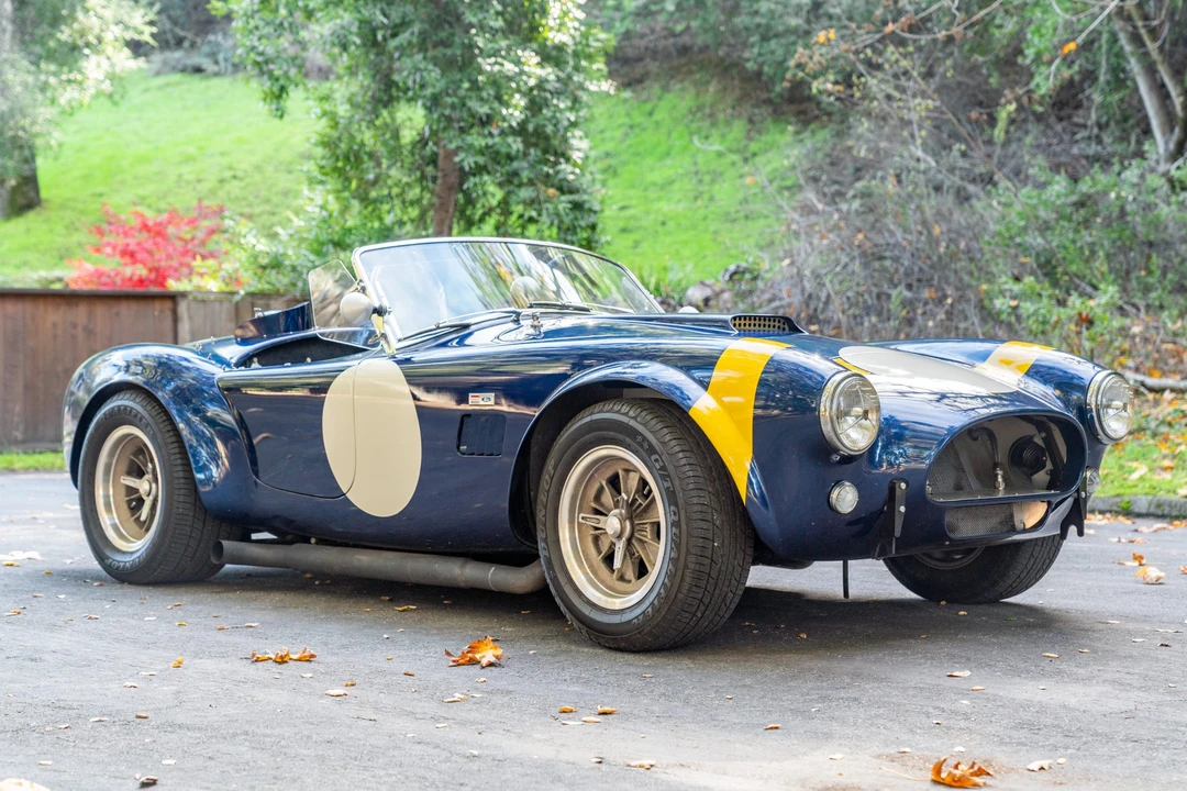 Shelby Cobra Replica - Image 11 of 31