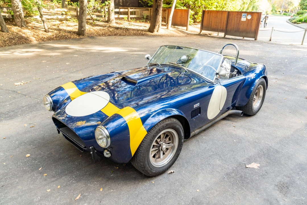 Shelby Cobra Replica - Image 2 of 31
