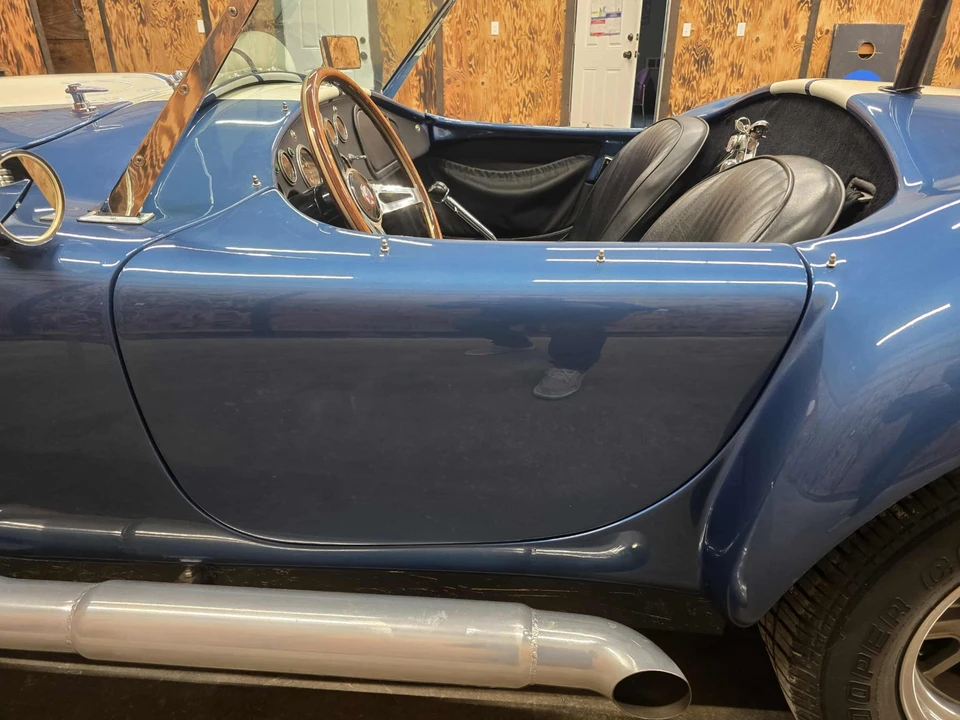 Shelby Cobra Replica - Image 18 of 31