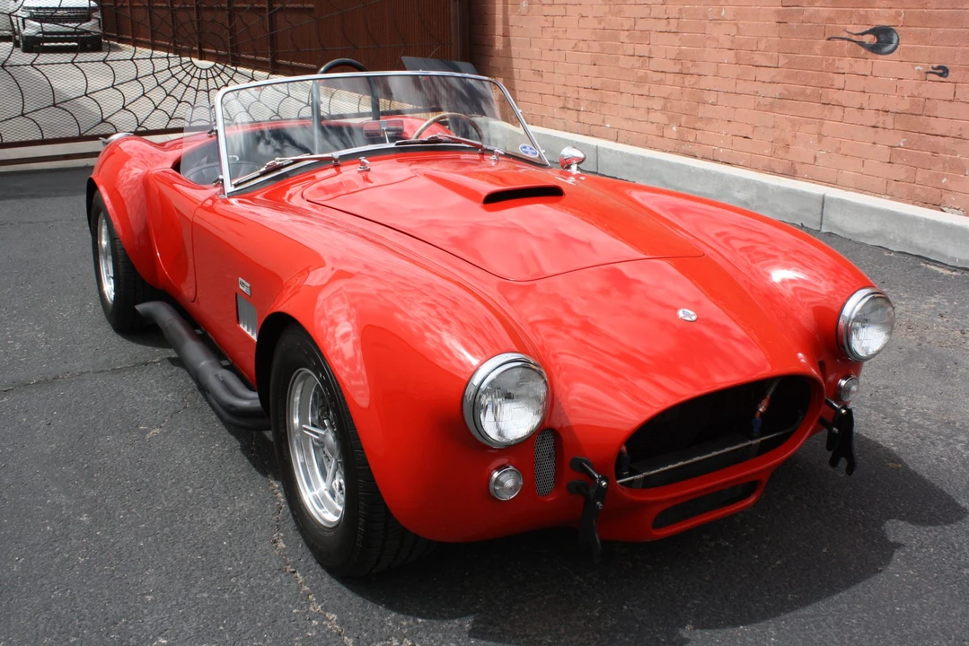 Shelby Cobra Replica - Image 27 of 31