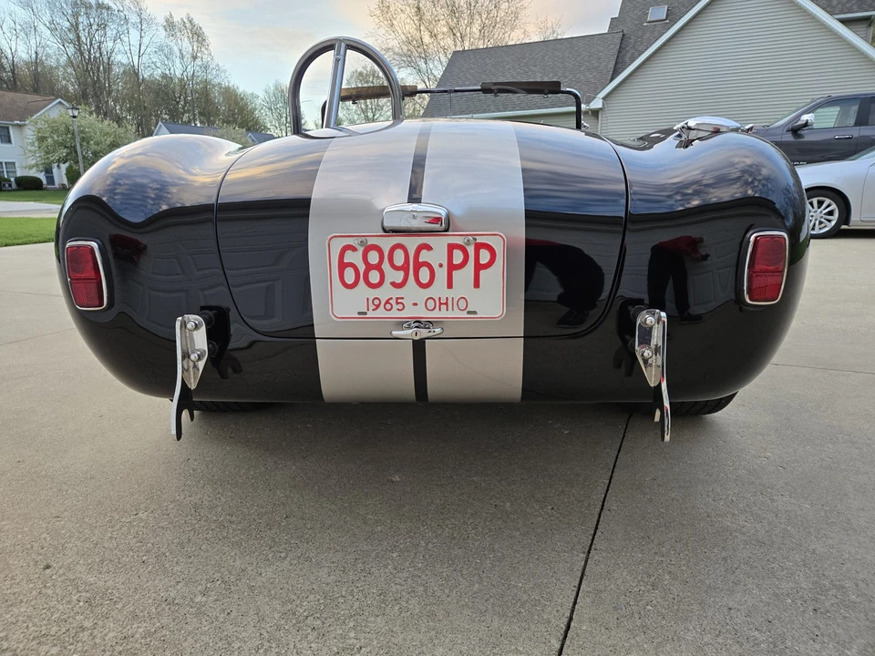 Shelby Cobra Replica - Image 17 of 31
