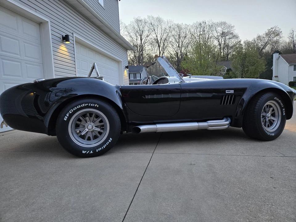 Shelby Cobra Replica - Image 12 of 31