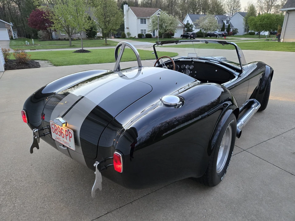 Shelby Cobra Replica - Image 15 of 31