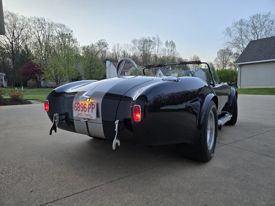 Shelby Cobra Replica - Image 16 of 31