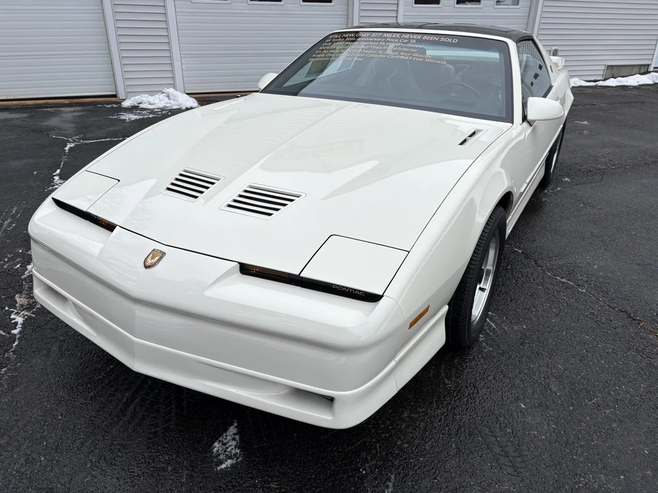 1989 Pontiac Firebird Trans Am 3rd Gen - Image 2 of 31